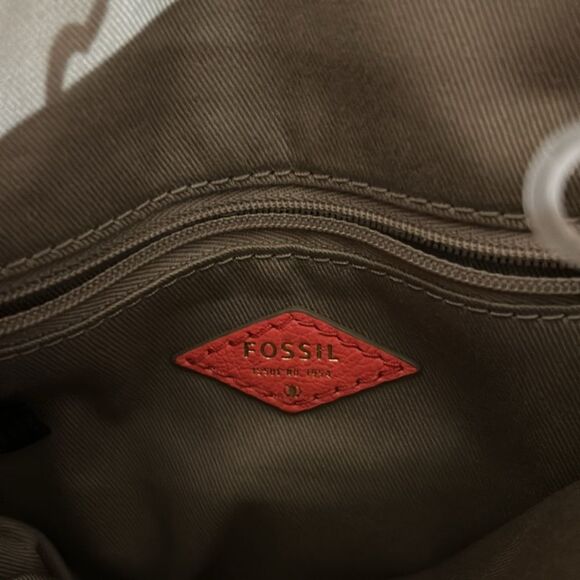 Fossil Pink Leather Crossbody Bag - Picture 7 of 10